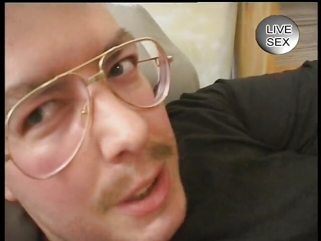 Stking kale bal vali kishori munh men viry ke bad guda khel aur mukh-maithun