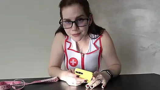 Examination by Dr. Anna Humiliates a Small Dick in French