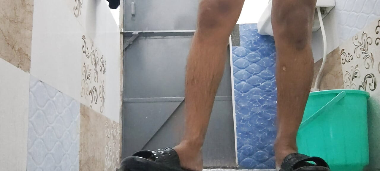 Bathroom sex gay handjob mujhe bhi like