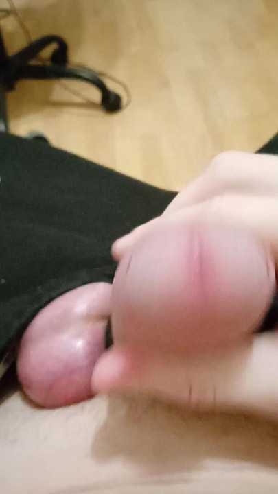 I am the king of masturbating my thick and sweet cock