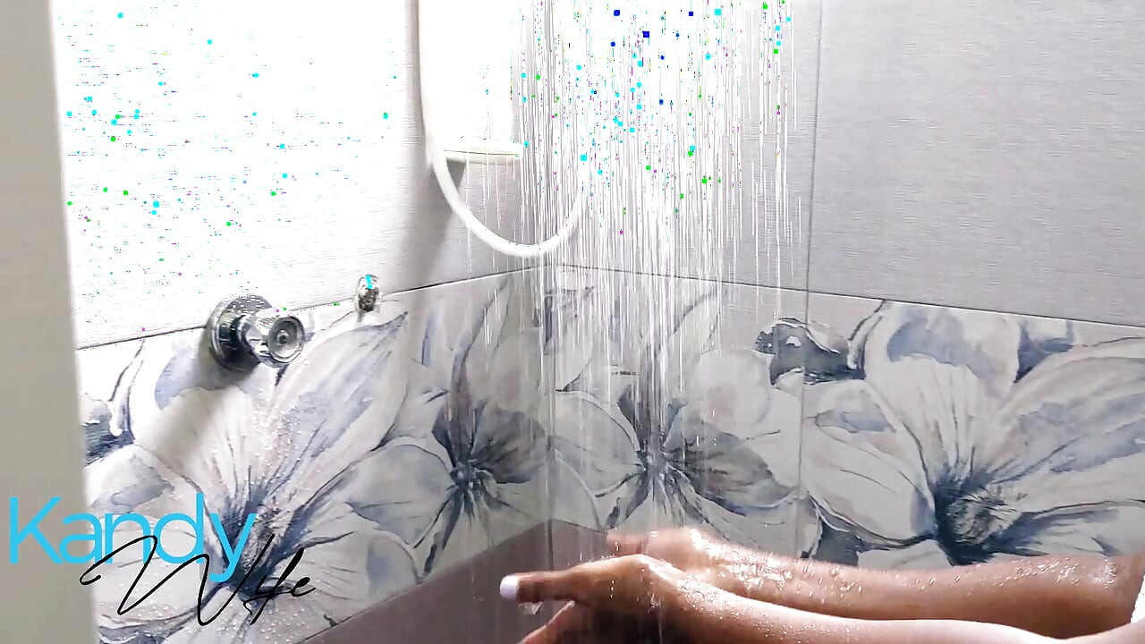 Sri lankan Blowjob in bathroom