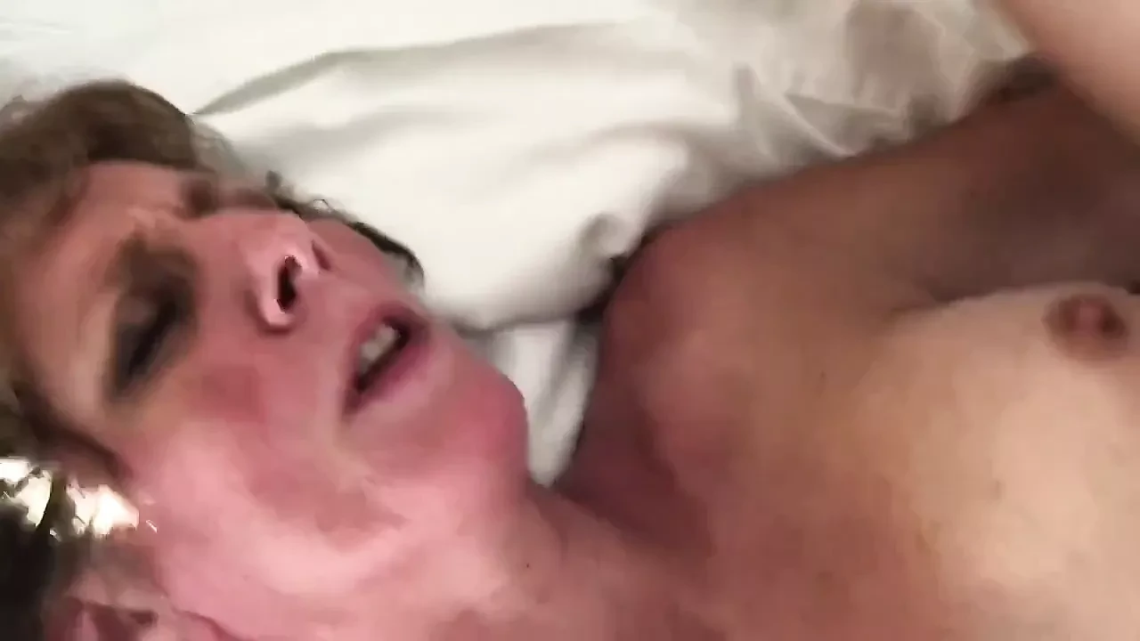 熟女被大黑屌插菊花