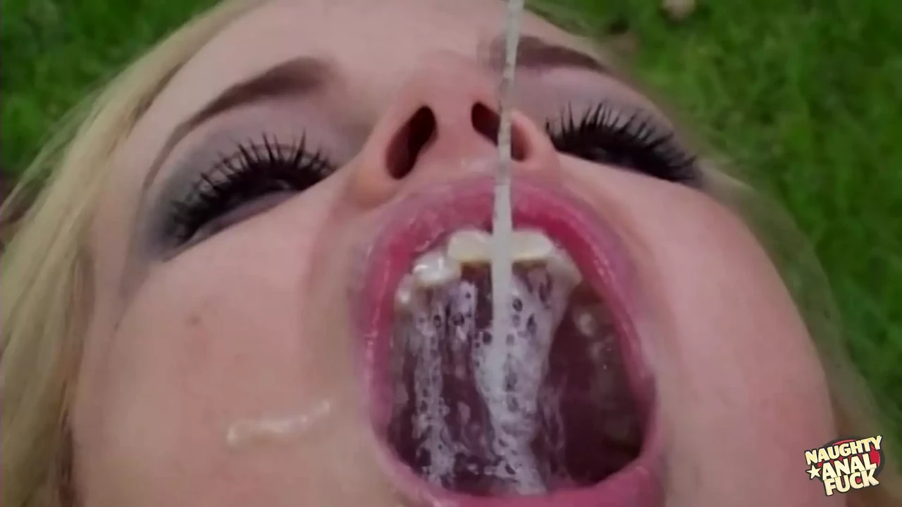 The favourite thing to this hot blonde is anal sex outside in the fresh air