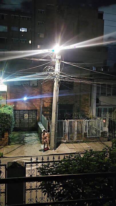 Outdoor jerkoff