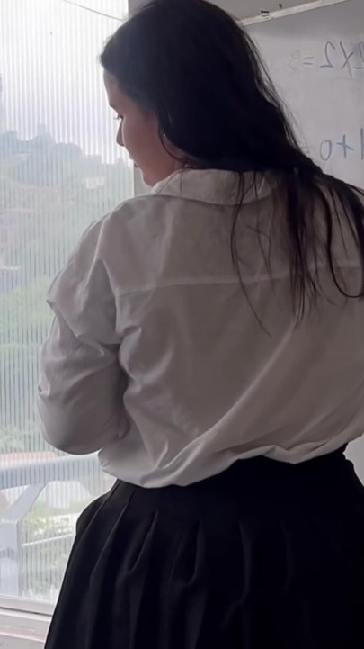 STUDENT HIS TEACHER IN THE CLASSROOM! ANECDOTE? I MY TEACHER MARA! | Clip 1