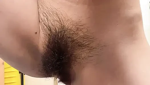 Pissen, spaß hana kann es kaum erwarten, darauf zu pinkeln, dass sich so gut anfühlt