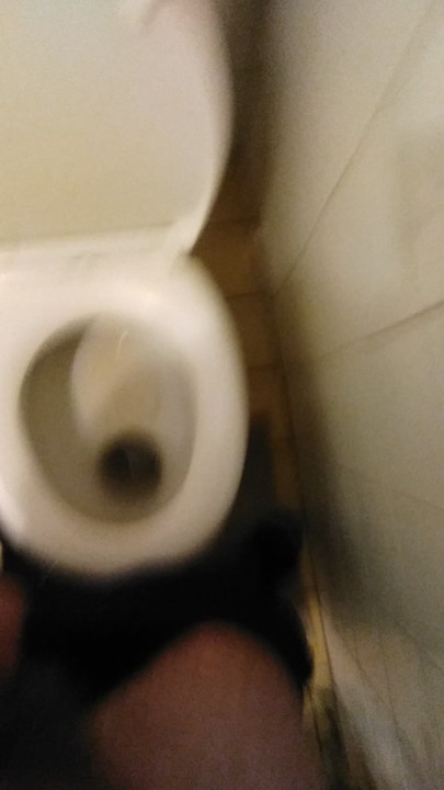 Öfkelenerek