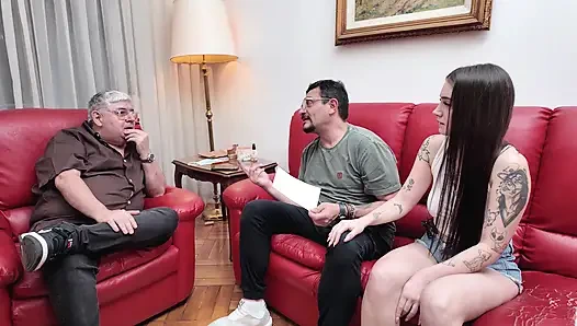 Ben Bir Doktorum Ve Artık Nasıl Konuşacağını Hatırlamayan Hastam Therian'ı Kontrol Etmem Gerekiyor