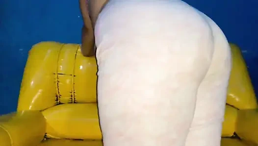 Crampie Arab Wife in Saudia Arabia