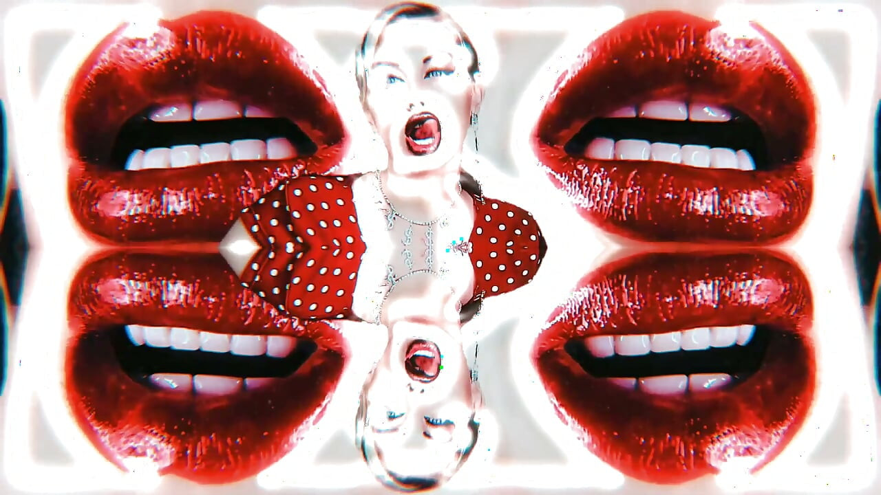 Smoking lipsoholia! LOOP!!!