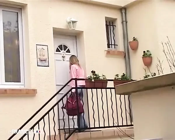 Sexy Babe in Panties Gets Anal Fucked