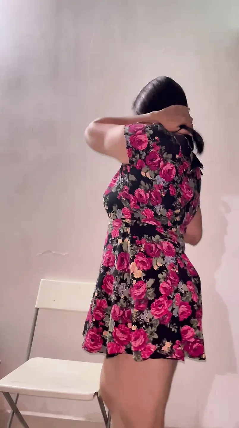 Hot desi bhabhi nude fingering horny