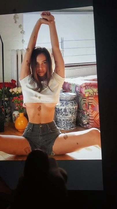 Alexis Ren Cum Tribute 01
