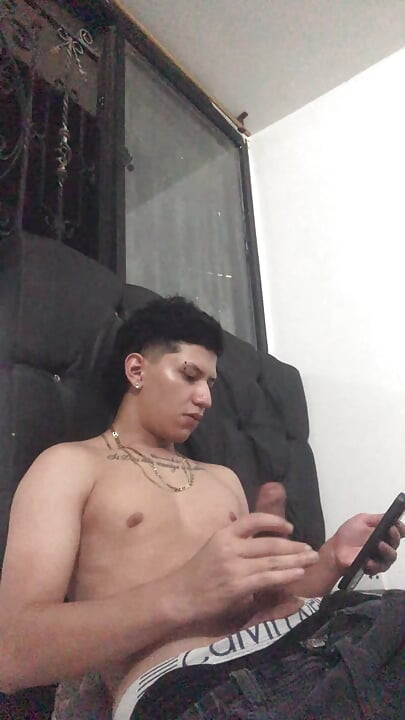 JERKING OFF MY STEPSISTER'S PANTIES