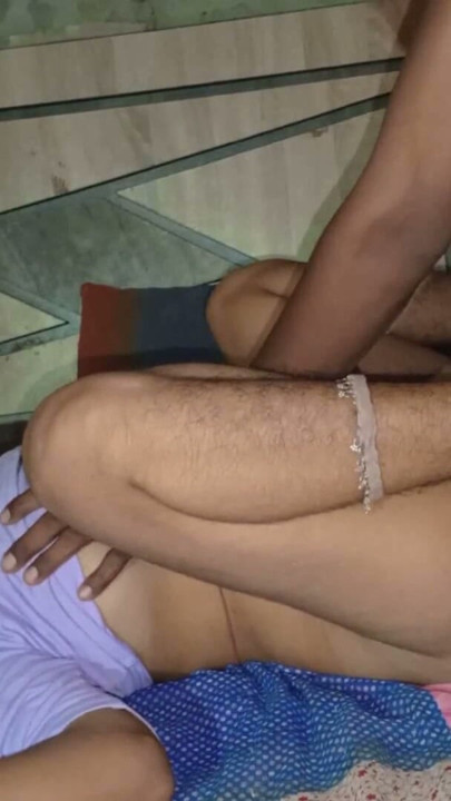 Desi bhabhi empapó a su devar con squirt durante la follada | Clip 3