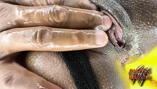 Briane Cristina получает хуй со всех сторон, Трейлер