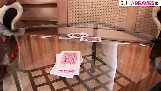 Bitch moans as two lovers drills her holes simultaneously