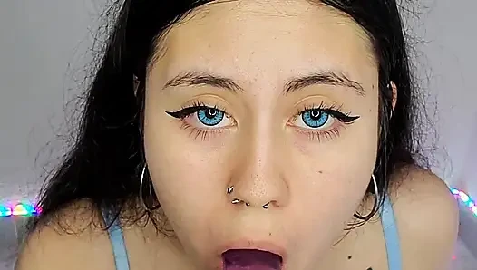 Sucking Your Dick Really Good with Phrases in Portuguese!