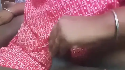 Meine stiefschwester war wütend, wir teilten ein sofa und küche, volle nacht volle tamilische stimme