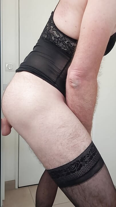 Crossdresser wankin and cum