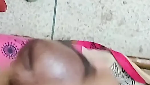 Suster hot ini butuh sampel spermamu sekarang!!