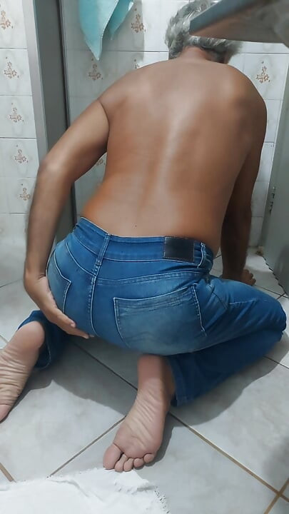 ليدي سيلفا مؤخرتي الساخنة المدبوغة بعلامة مثيرة