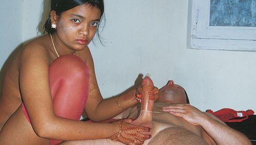 India adolescente primero tiempo interracial
