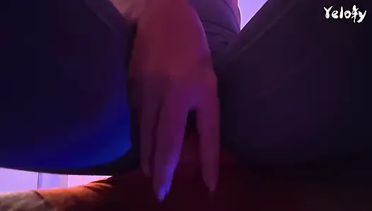 Put your Cock between my buttocks, i'm gonna make you cum inside your underwear - Offered by Yeloly