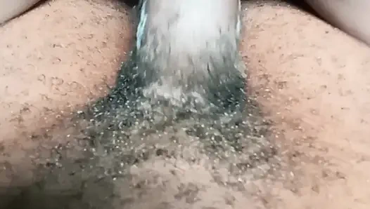 Memek diregangkan dari belakang
