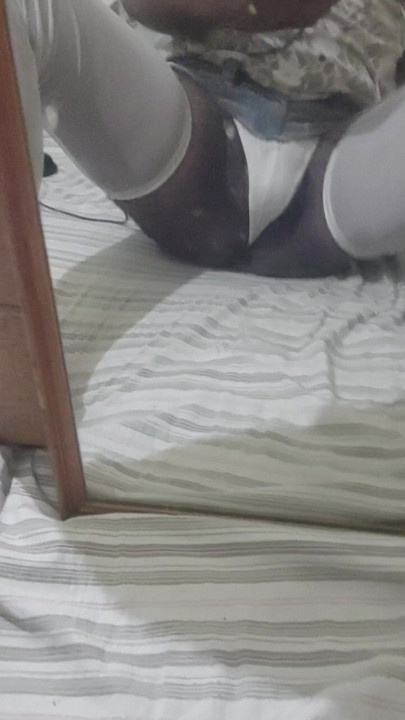 Cewek hot dengan memek berbulu lagi asik dientot habis-habisan
