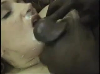 Cuckold wife gets CIM