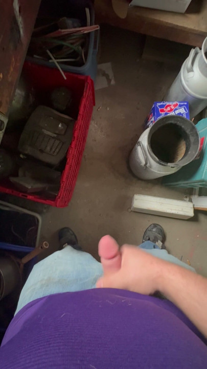 Quick cum shot session