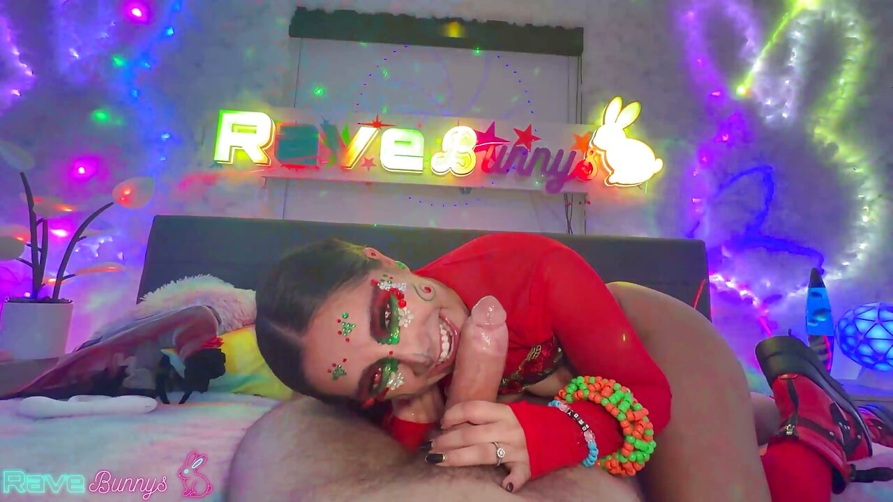 Si Madison Wilde, Pinagugulo ang Kanyang Malaking Puwit sa Sequin Shorts Para Kay Brian Omally!