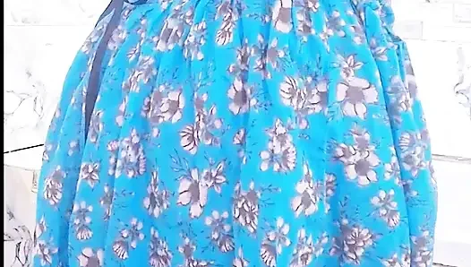 Asiatisches sexy mädchen solo-spaß mit badezimmer