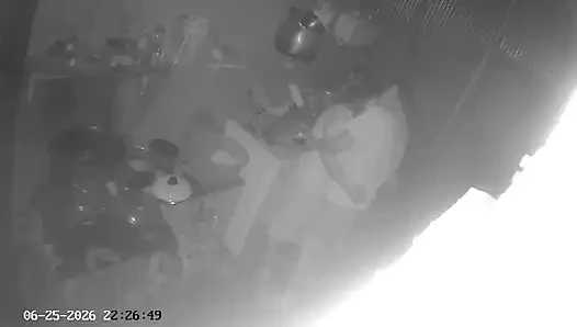 Я изменял на кухне с женой босса