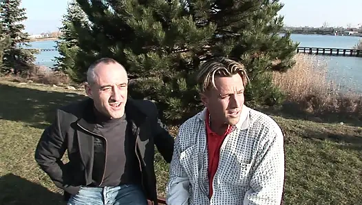 Dreier-ficken, dann Riesen joghurt 4 kleine filly werden in dutzenden arten geschraubt