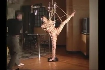 Japanese BDSM Shibari Flogging