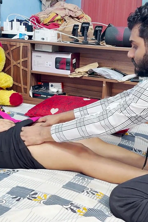 Malayali Boss Girl Feet Massage by Boy Staff