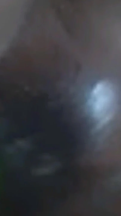 "이렇게 보지 엉덩이에 오이를 넣고, 내 보지에 흙을 넣고 매일 밤 혼자 그녀를 풀어줘"