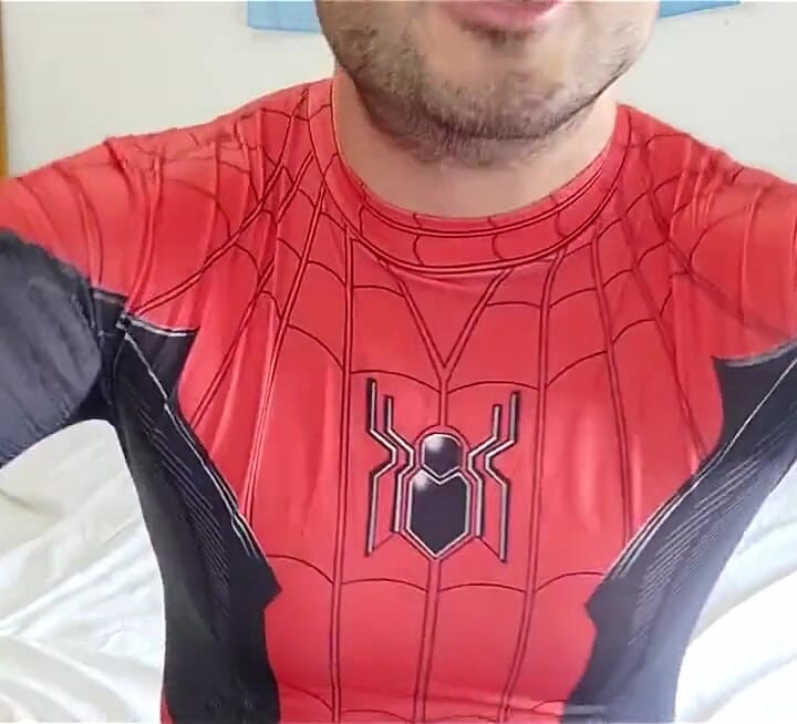 Homem-Aranha engole toda a porra!
