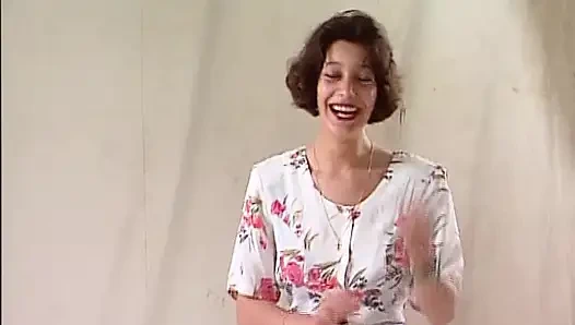 Amateur-schätzchen aus deutschland zeigt beim casting ihre großen titten