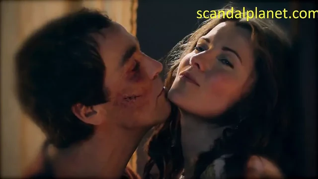 Секс в тройничке Lucy Lawless и Jaime Murray в Спартаке