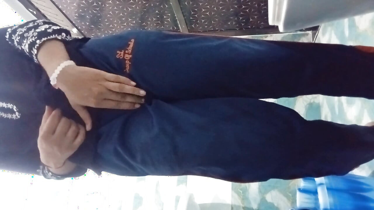 Wow..... Will Someone Fuck Me? I Am Lonely and Bored. Someone Please Fuck Me.