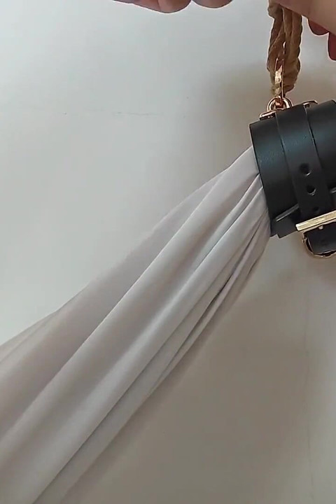 Tie My Girlfriend Wearing a Wig to the Wall and Tickle Her