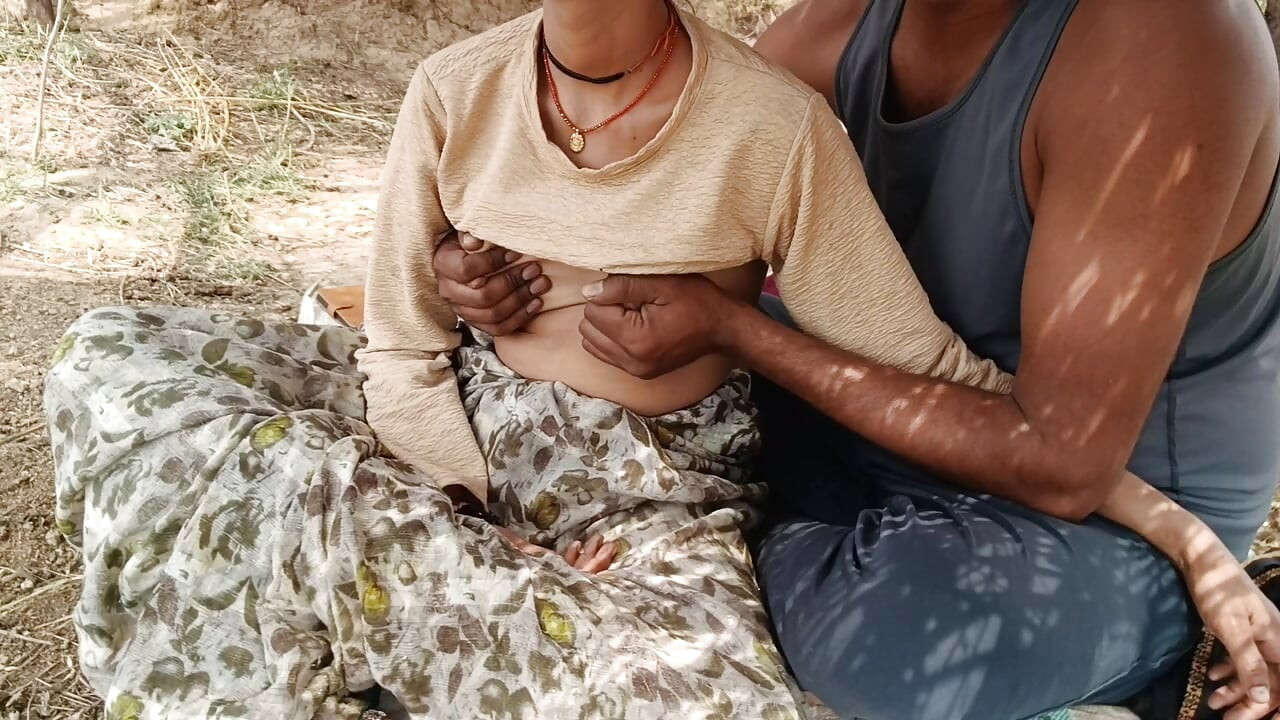 jangal mai kho gyi bhabhi ko pela