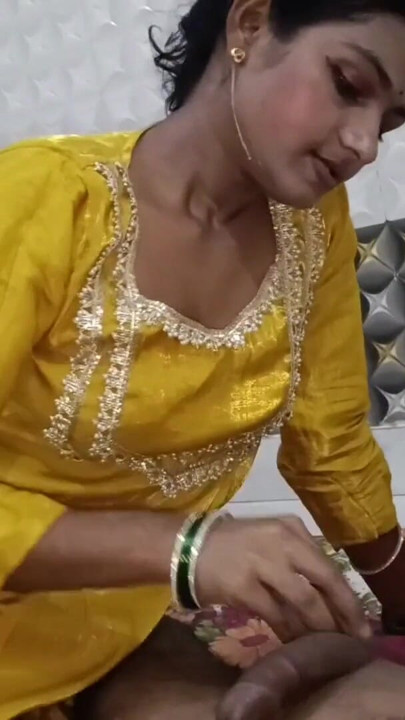 Desi Beauty Blowjob with Ball Massage in Traditional Clothes | Clip 1