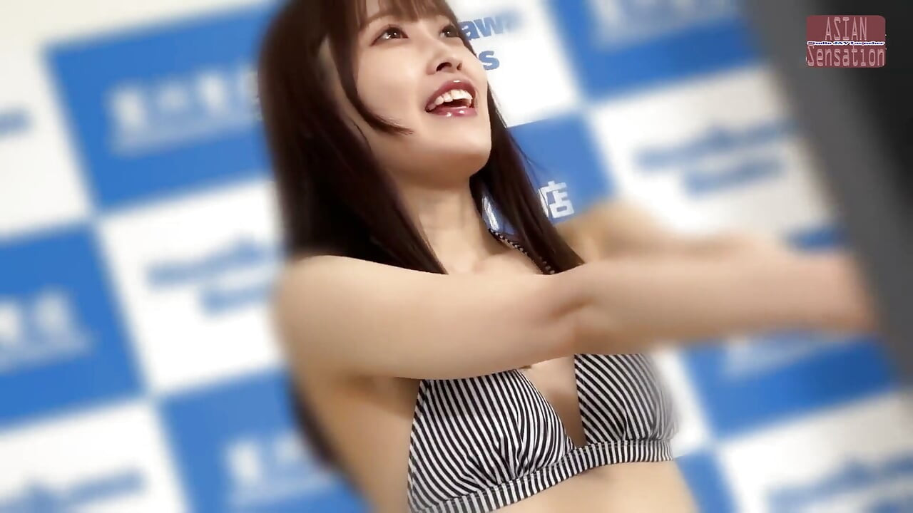 Gravure Idol en evento de apretón de manos - ep2