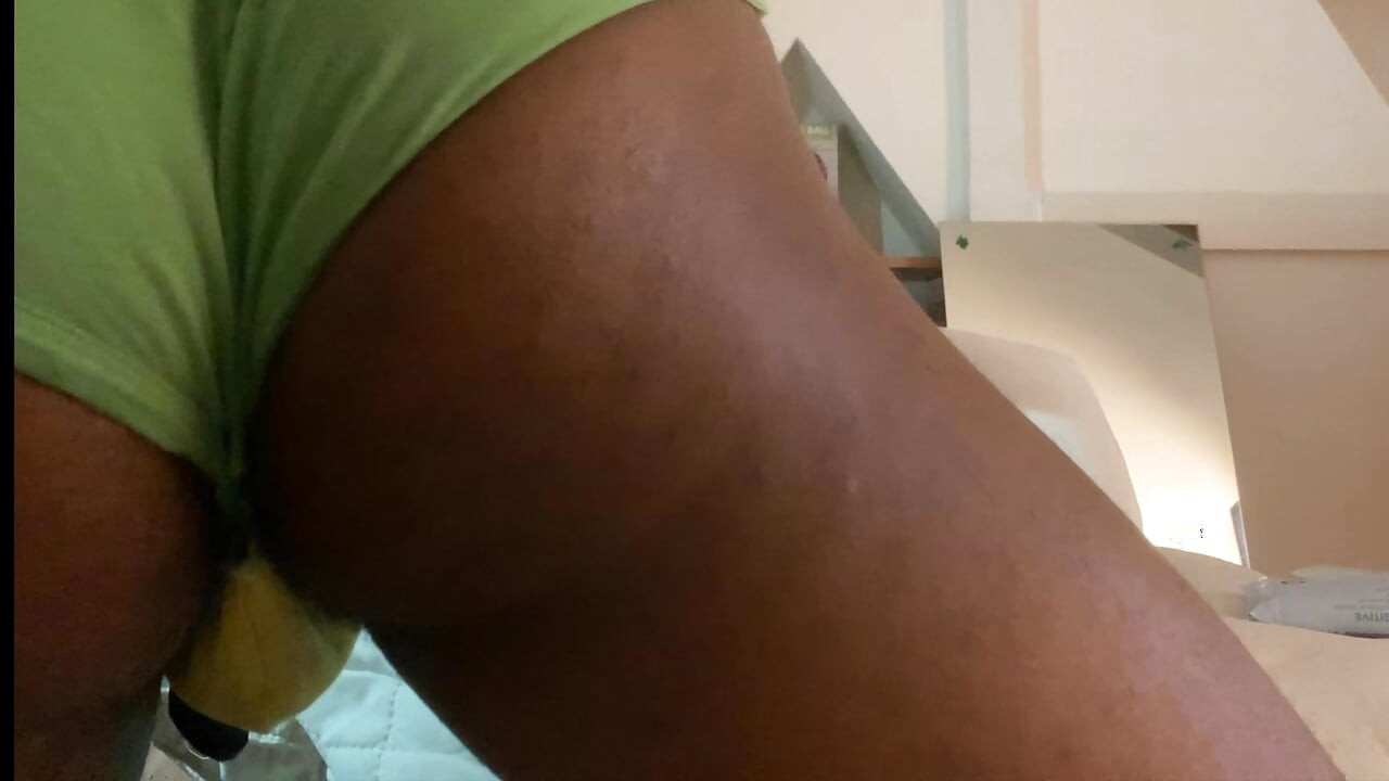 SOLO PILLOW HUMPING IN UNDERWEAR TWERKING BUBBLE BUTT SOFT TO HARD FLACCID (COCK PART 1)