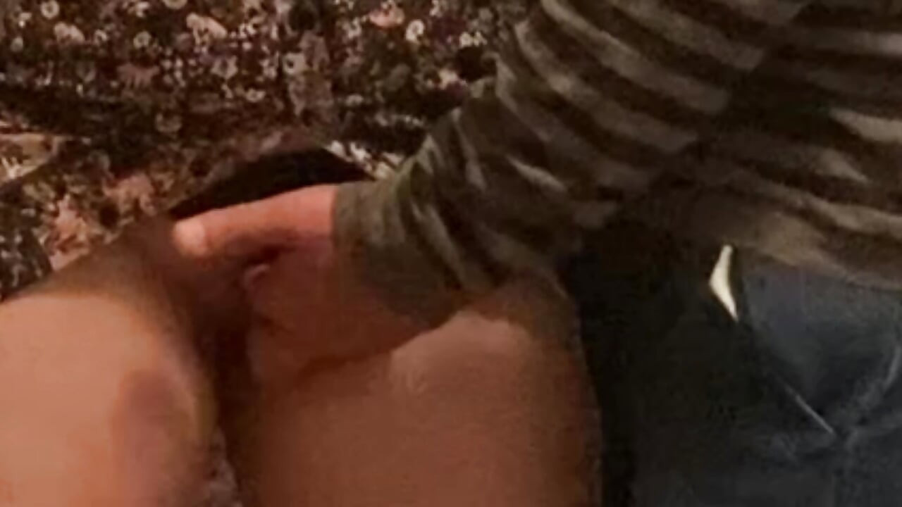 暴露阴户用于手淫