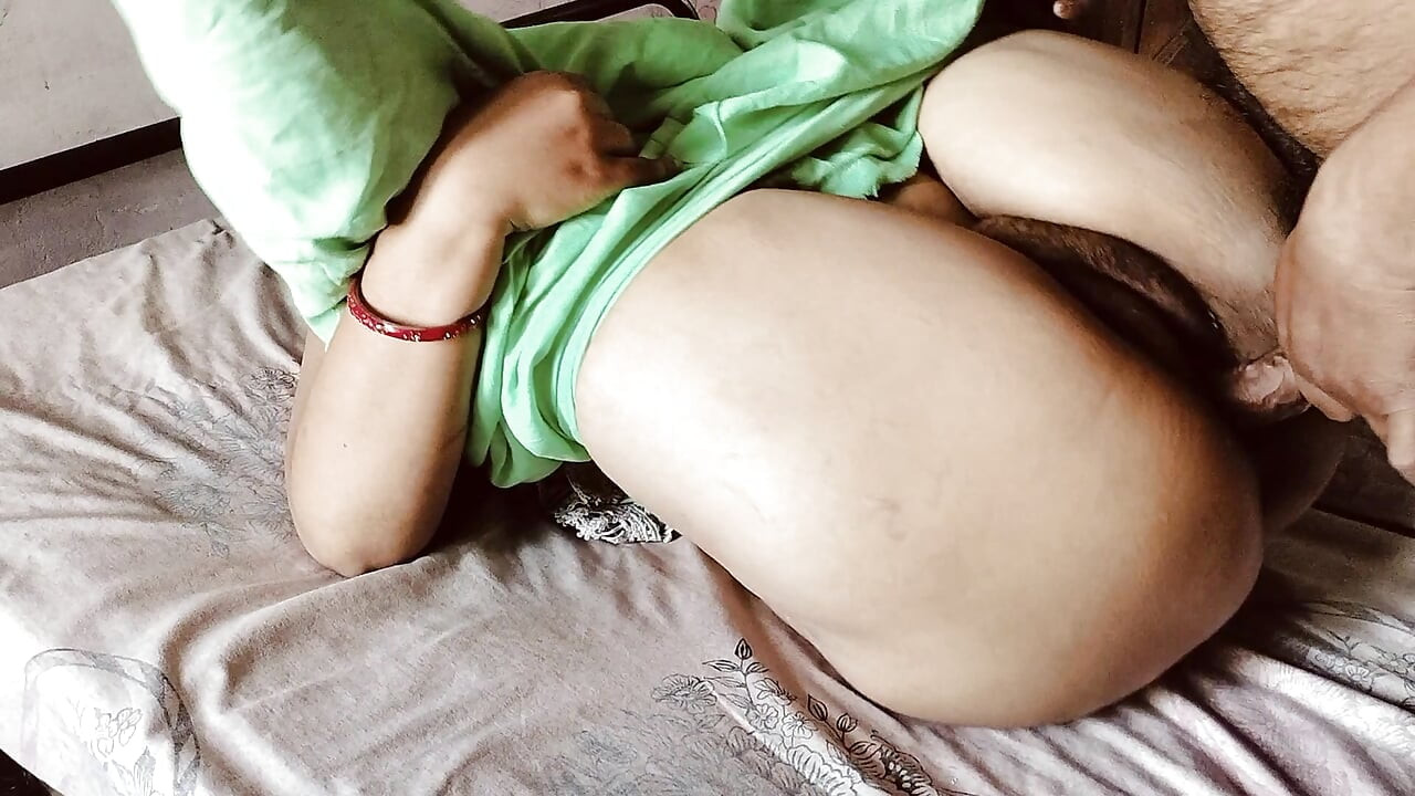 I tell my boyfriend's friend that I'm horny and he fucks me very well